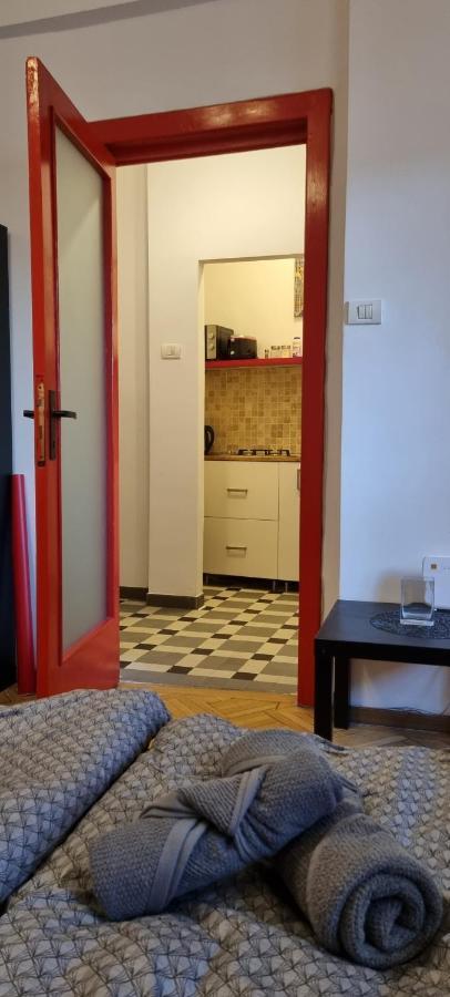 Apartamento Alt Studio Bucarest Exterior foto
